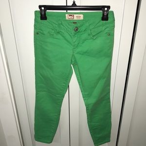 Green capris